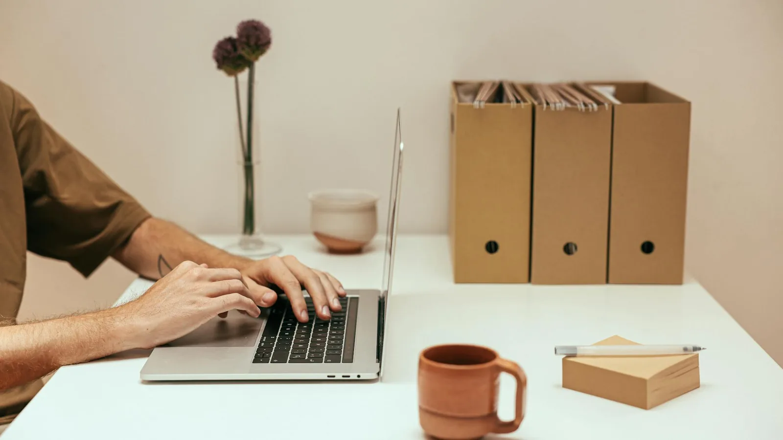 Comment enregistrer un domaine .com.br et le preparer pour votre site